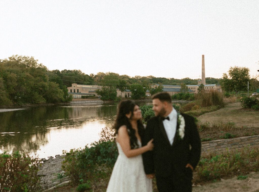 A Photographer’s Guide to Getting Married in Chicago: What Season Is Right for You?