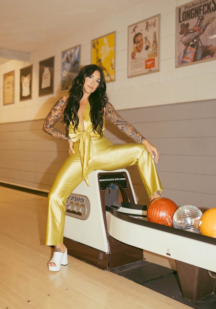 Say Goodbye to Beige: What to Wear for Bold, Stand-Out Brand Photos