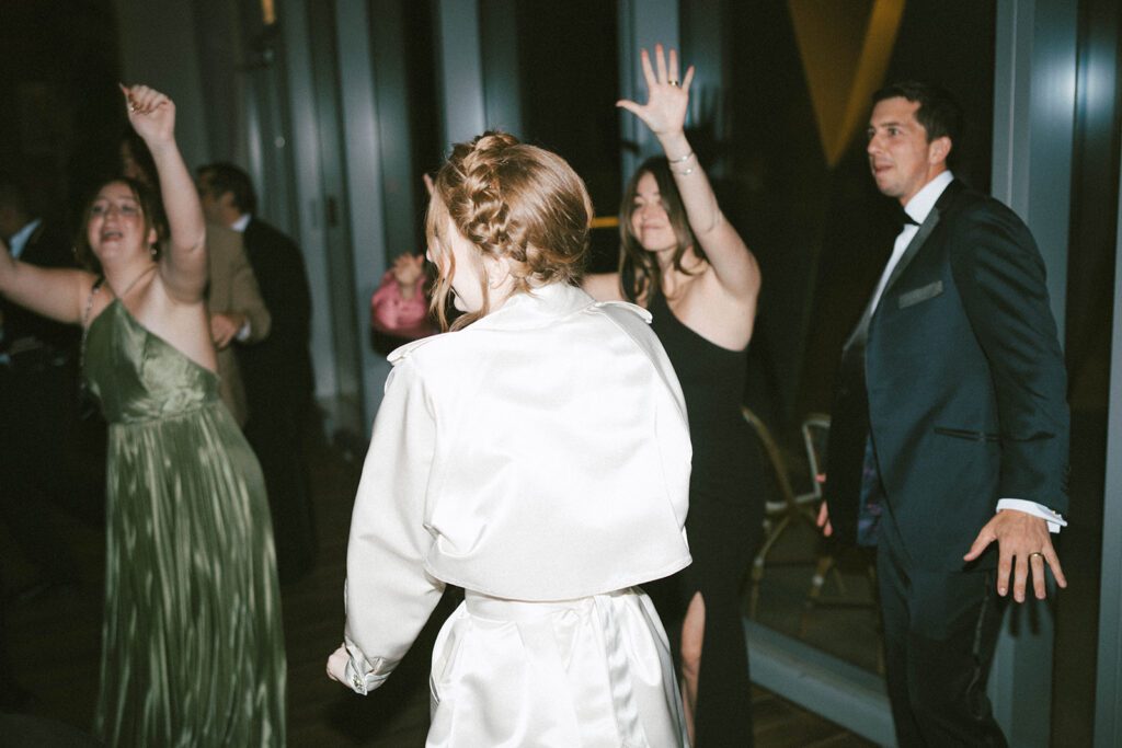 Timeless & Modern: Libby & Saville’s Art Institute Wedding in Chicago