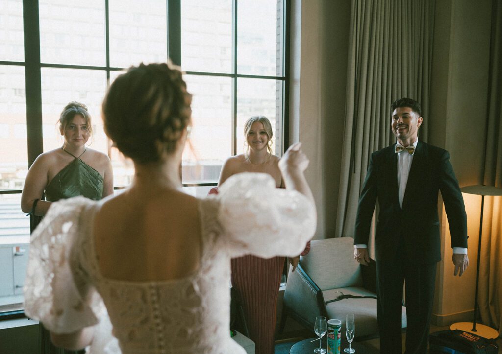 Timeless & Modern: Libby & Saville’s Art Institute Wedding in Chicago