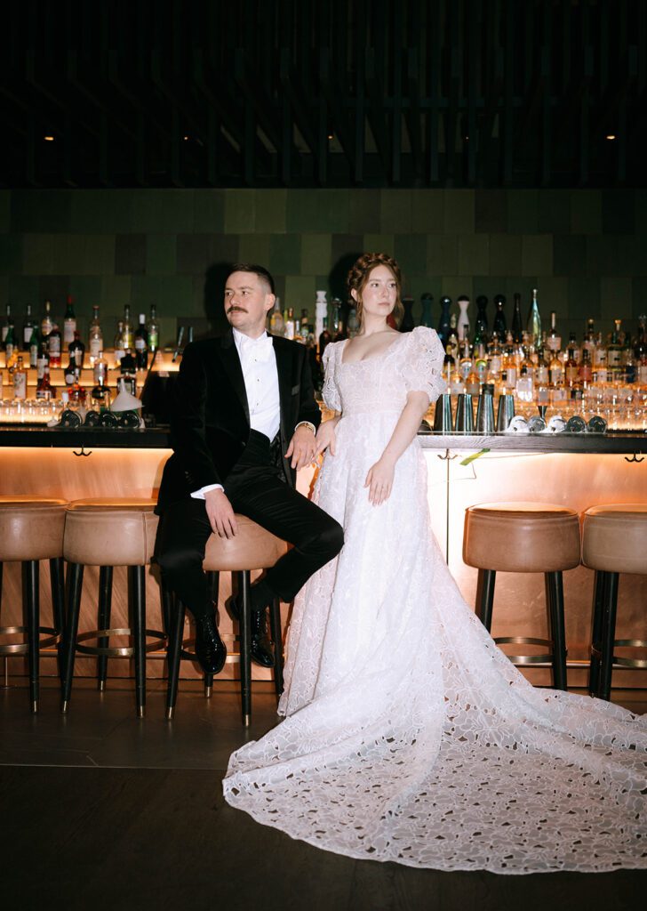 Timeless & Modern: Libby & Saville’s Art Institute Wedding in Chicago