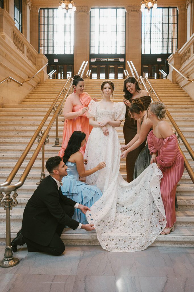 Picture of the bride and her friends before the ceremony