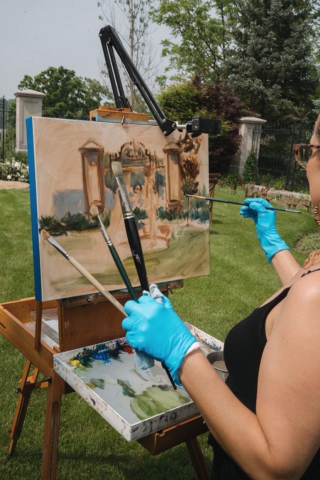 A live wedding painter at a Chicago wedding