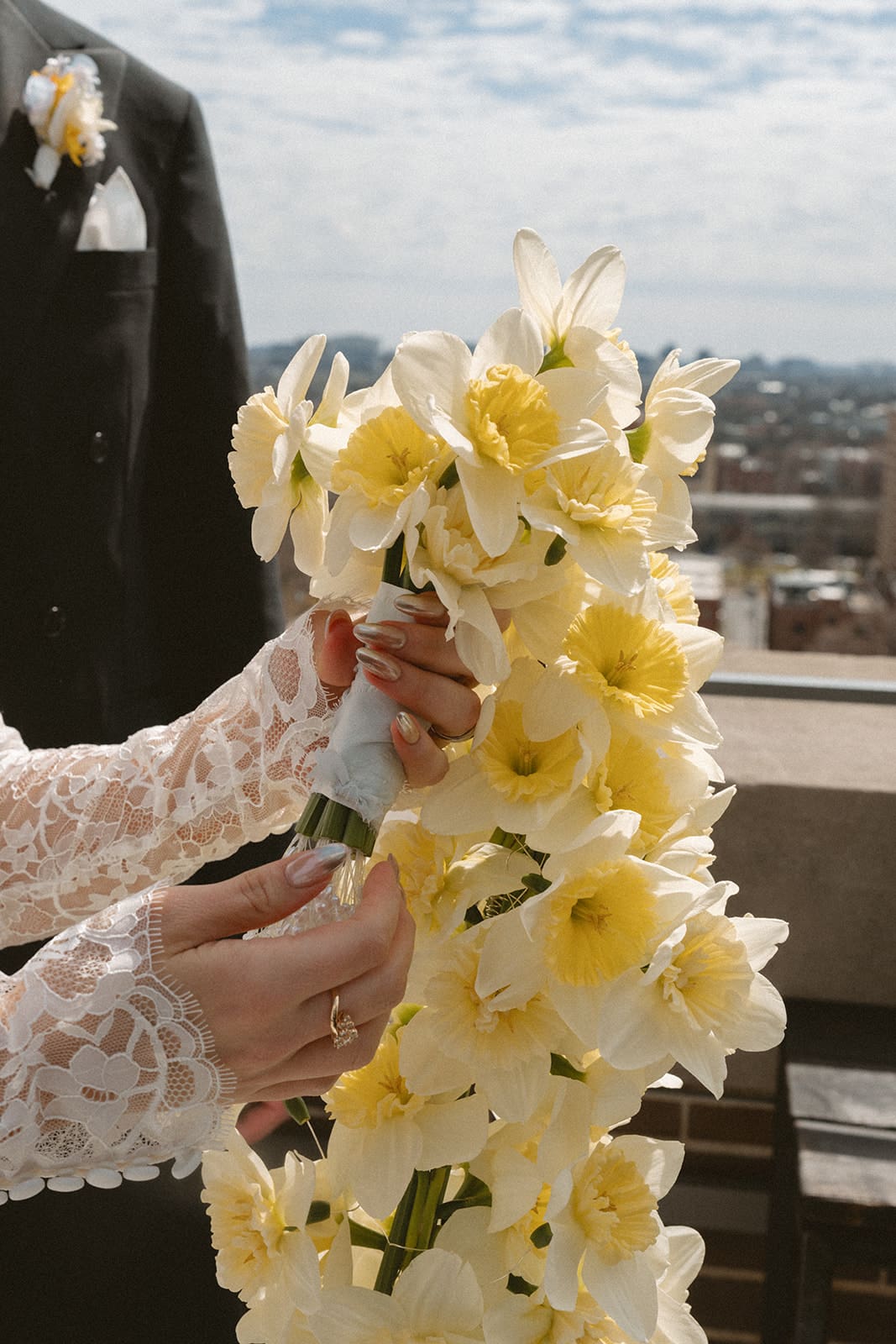 A bride's butter yellow bridal bouquet for 2027 wedding trends