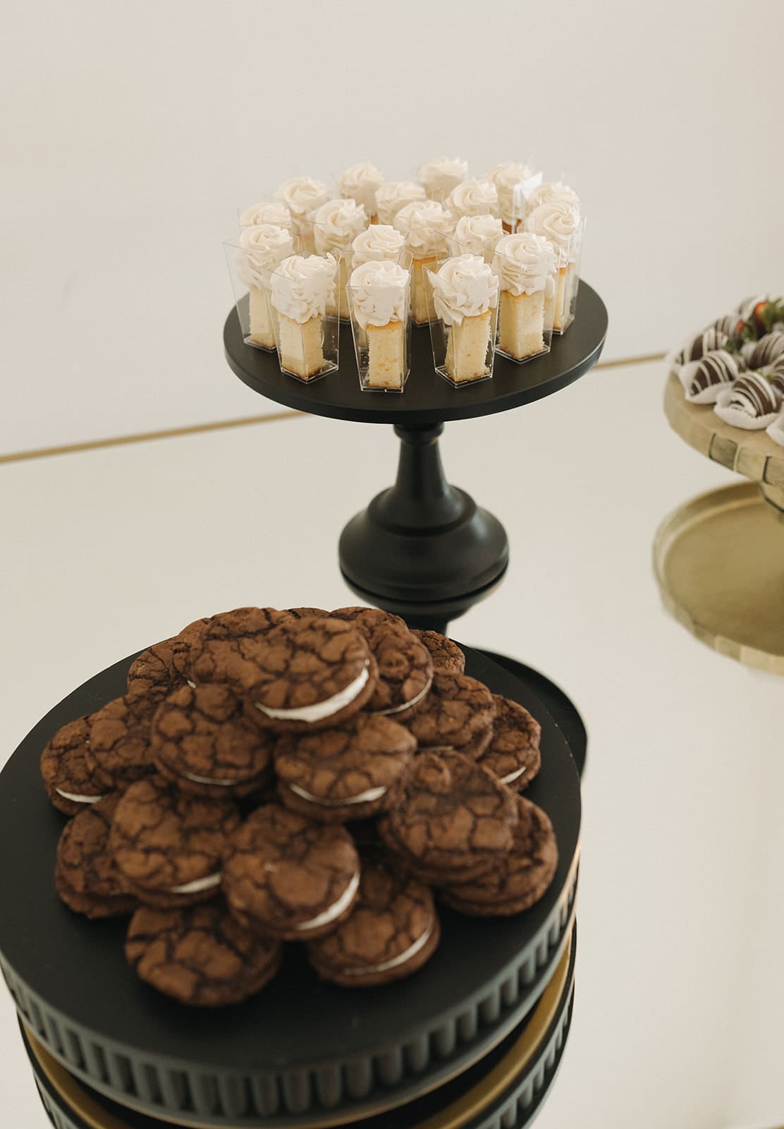 Dessert cups as 2027 wedding trends